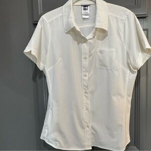 The North Face Short Sleeve Button-Up shirt L